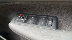 Volvo EC40 175kW Plus 69kWh 5dr Auto Electric Estate